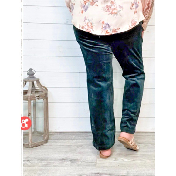 Judy Blue 24 W Emerald Green slimming Corduroy Wide Leg High Waist Pants 24W NWT - Picture 2 of 16